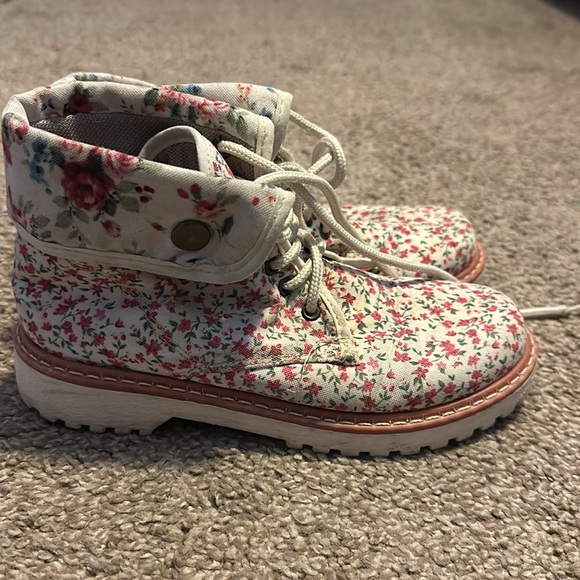 Floral ankle combat boots - Picture 2 of 8